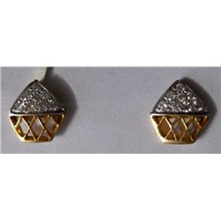 2.615g Earring in 18kt 2.537g Gold, 0.39 Ctw Diamond