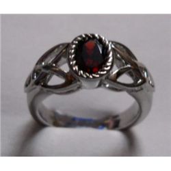5.390g Ring Of Garnet in Silver