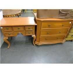 Wood Dresser/Nightstand Set