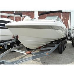 2003 Caravelle 242 Widetrack 24' Bowrider