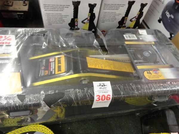 Blackjack 2 1/2 Ton Floor Jack Blackjack 2 1/2 Ton Floor Jack