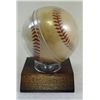 Image 2 : JOE DIMAGGIO AUTOGRAPHED BASEBALL