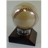 Image 3 : JOE DIMAGGIO AUTOGRAPHED BASEBALL