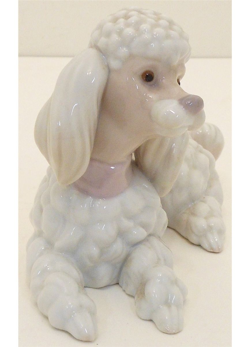 Lladro Figurine Poodle 6337