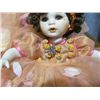 Image 3 : 2001 Marie Osmond Knickerbocker Doll