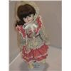 Image 1 : Heritage Doll Music Box