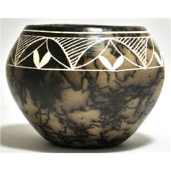Acoma Pueblo Flowers Etched Horsehair Pottery - Gary Yellow Corn Louis