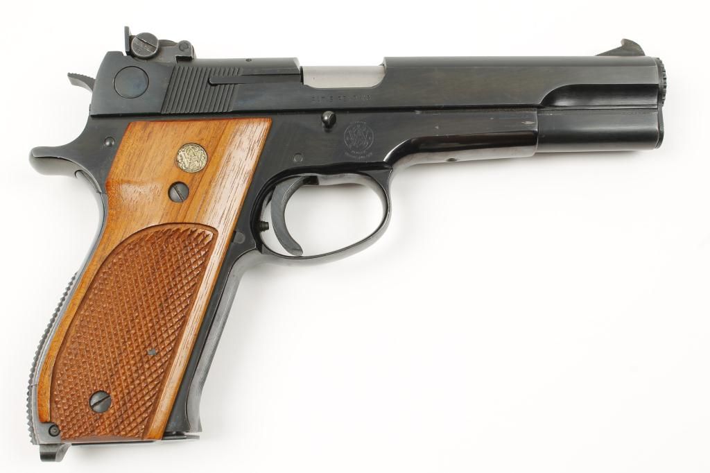 Smith Wesson Model 52 2 Semi Auto Pistol 38 Special Mid Range Cal 5 Barrel Blue Finish Ch Smith Wesson Model 52 2 Semi Auto Pistol 38 Special Mid Range Cal 5 Barrel Blue Finish Ch
