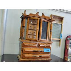 Solid oak nicely crafted deluxe jewelery cabinet