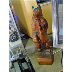 Chainsaw carving 4F bear