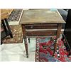 Image 1 : Victorian mahogany 2 drawer parlour table