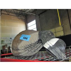 4 goose hunters canadian geese decoys