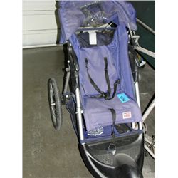 3 wheel childs stroller condition unknown