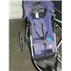 Image 1 : 3 wheel childs stroller condition unknown
