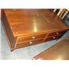Image 1 : Contemporary coffee table