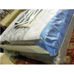 Queen size mattress and boxspring set