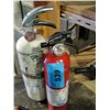 Image 1 : 2 fire extinguishers