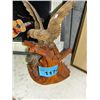 Image 1 : Wooden eagle carving