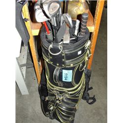 Set of blaze right handed golf clubs with bag