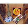 Image 1 : Lot of collectable items; plates, vase, etc