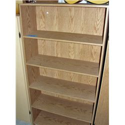 Approx 5F tall bookshelf