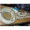 Image 1 : Adjustable arm lighted magnifying lamp