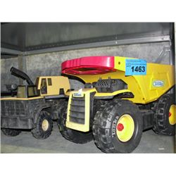 2 tonka toys