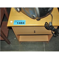 Contemporary single drawer night stand