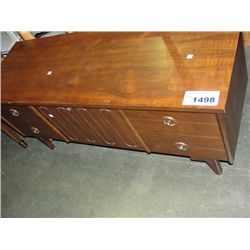 Lane cedar lined blanket box