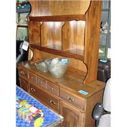 Pine dresser with hutch