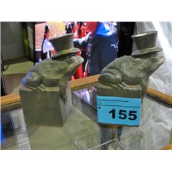 Pair of bull frog with top hat bookends