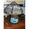 Image 1 : Tiffany style leaded stained glass table lamp