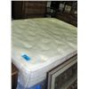 Image 1 : Double size mattress and boxspring set