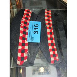 2 scottish military caps