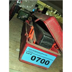 Roadside triangle safety reflector set