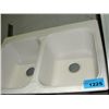 Image 1 : White double sink