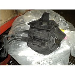 Lot: Military Pouches