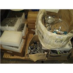 Pallet: Miscellaneous Vacuum Accessories