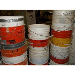Lot: 5-Gallon Buckets with Lids (16X THE MONEY)