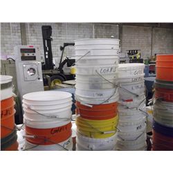Lot: 5-Gallon Buckets with Lids (21X THE MONEY)