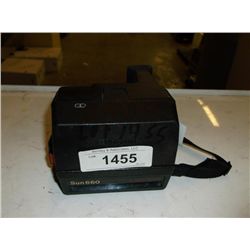 Polaroid Sun 660 Camera