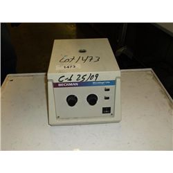 Beckman 367121 Centrifuge