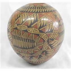 Mata Ortiz Pottery Jar - Manuel Mora Tena