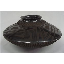 Mata Ortiz Black  Large Bowl - Mario Oliva