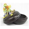 Image 2 : Handmade Polymer Desk Set - Tree Frog Skiing Frog