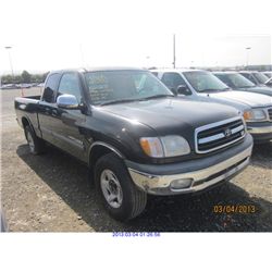 2000 - TOYOTA TUNDRA