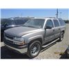 Image 2 : 2001 - CHEVROLET SUBURBAN // EXPORT ONLY