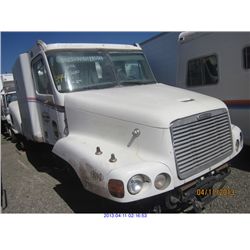 2001 - FREIGHTLINER TRACTOR