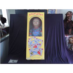 CHILD'S PLAY 1 GOOD GUYS CHUCKY DOLL BOX SCREEN USED ORIGINAL WITH WINDOW & PLASTIC INSERT RARE