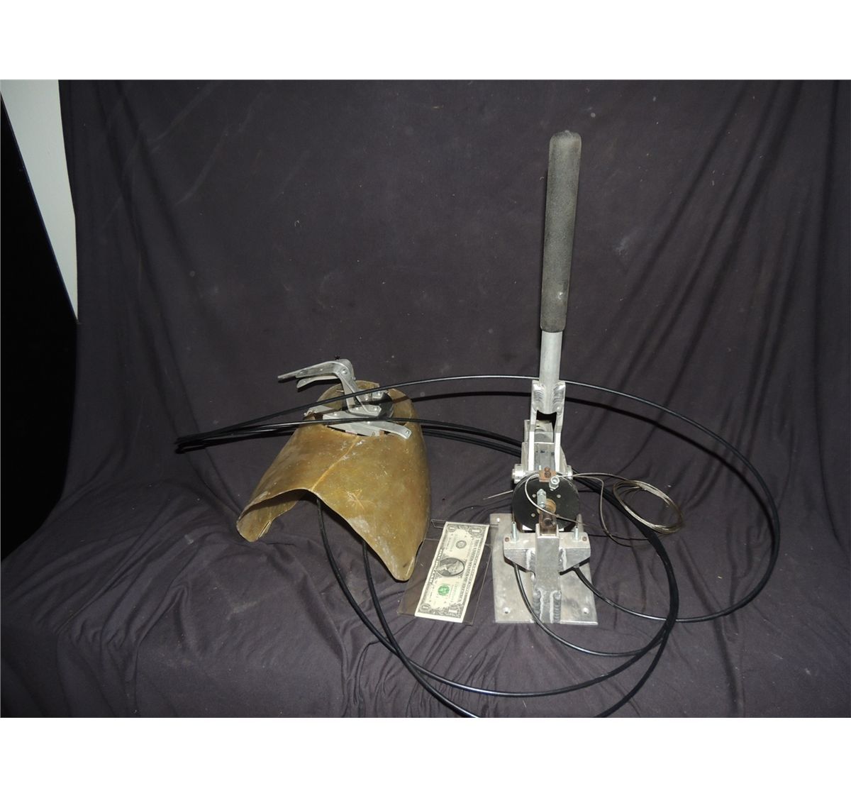 WEARABLE ANIMATRONIC ARM RIG COMPLETE WITH CABLES AND CONTROLLER STILL ...